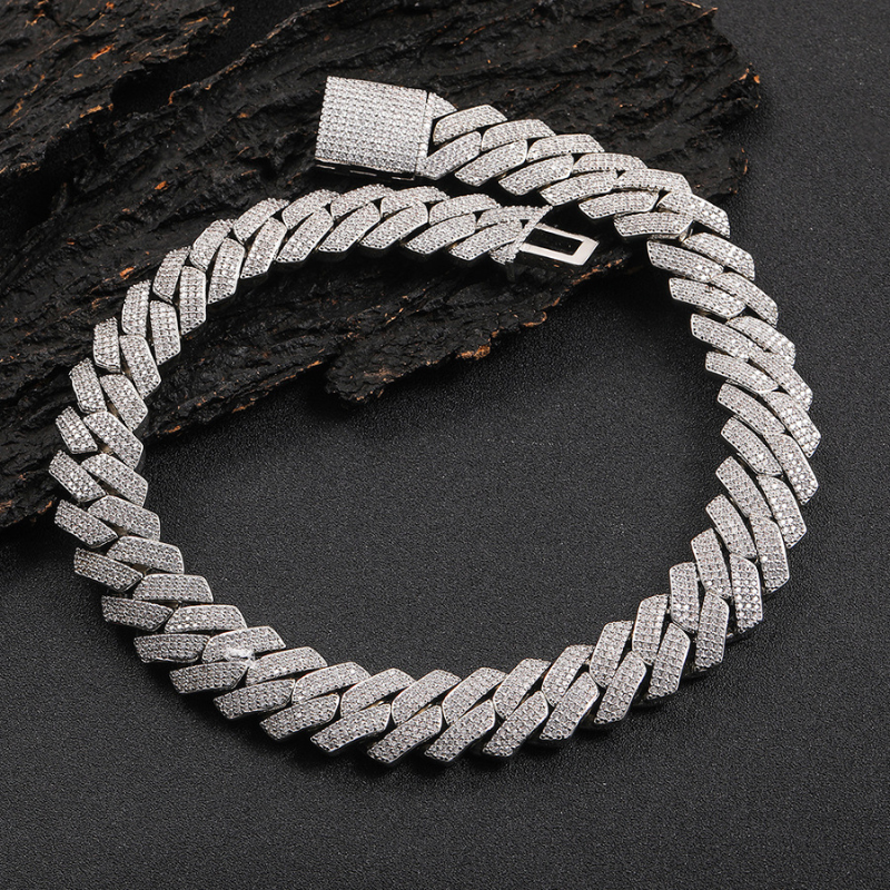 Iced Miami Chain - 20mm Width in 18K Gold