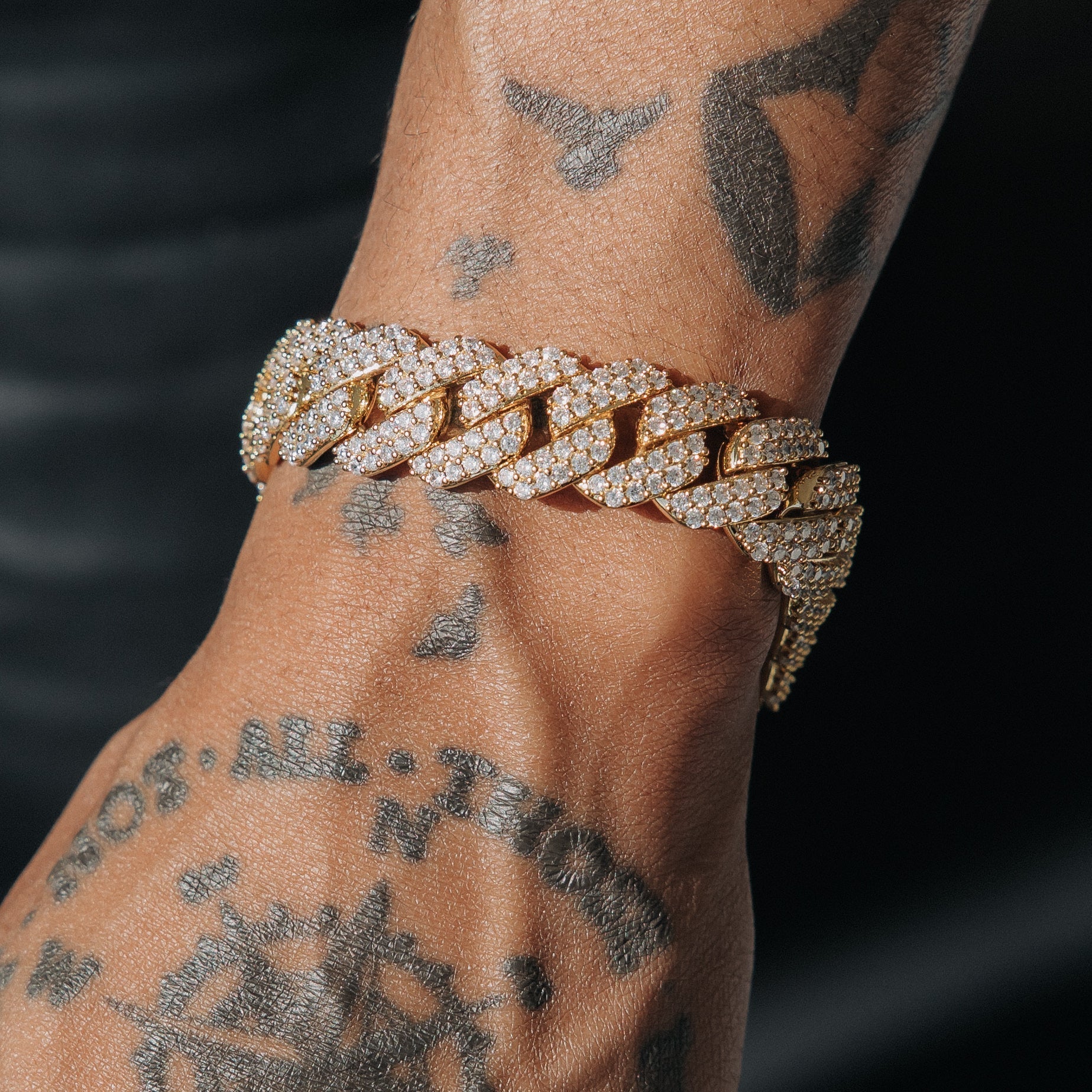 15mm Moissanite Prong Cuban Bracelet 18k Gold