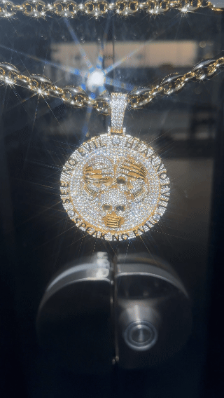 Street Style | “Hear No Evil, See No Evil, Speak No Evil” Pendant