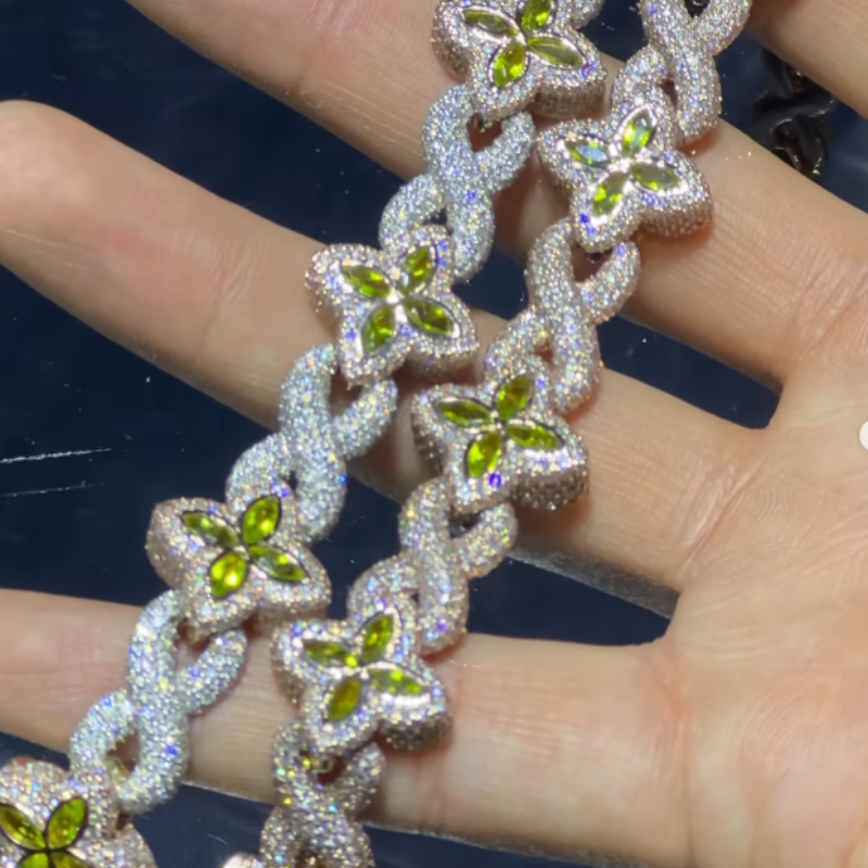 Moissanite Clovers Infinite Cross Lucky Chain