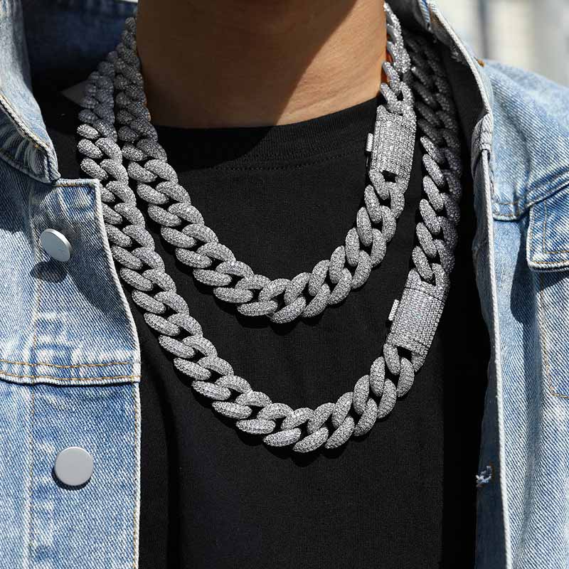 Street Style | 925S Vine Letter P Pendant