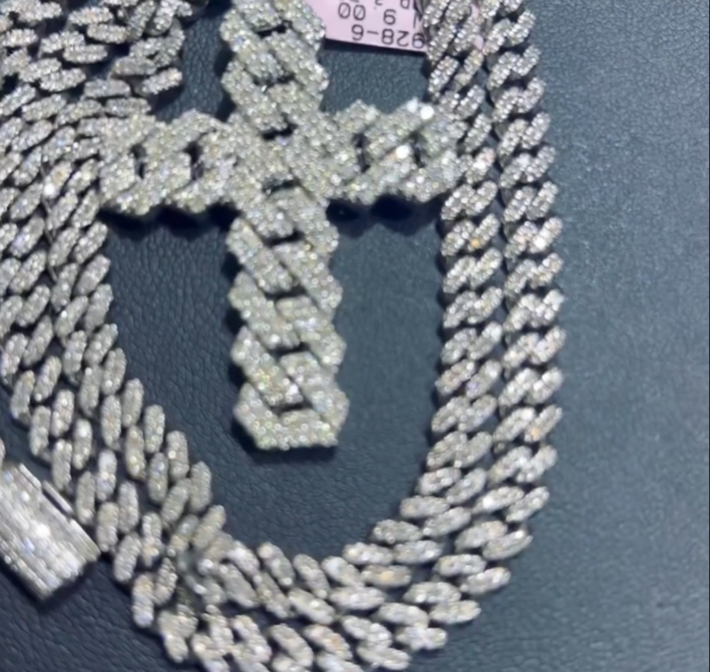 Street Style | Ice Out Cross Cuban Pendant Cuban Chain Set