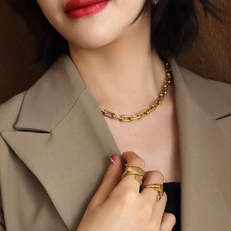 Gold Horseshoe Chain Necklace