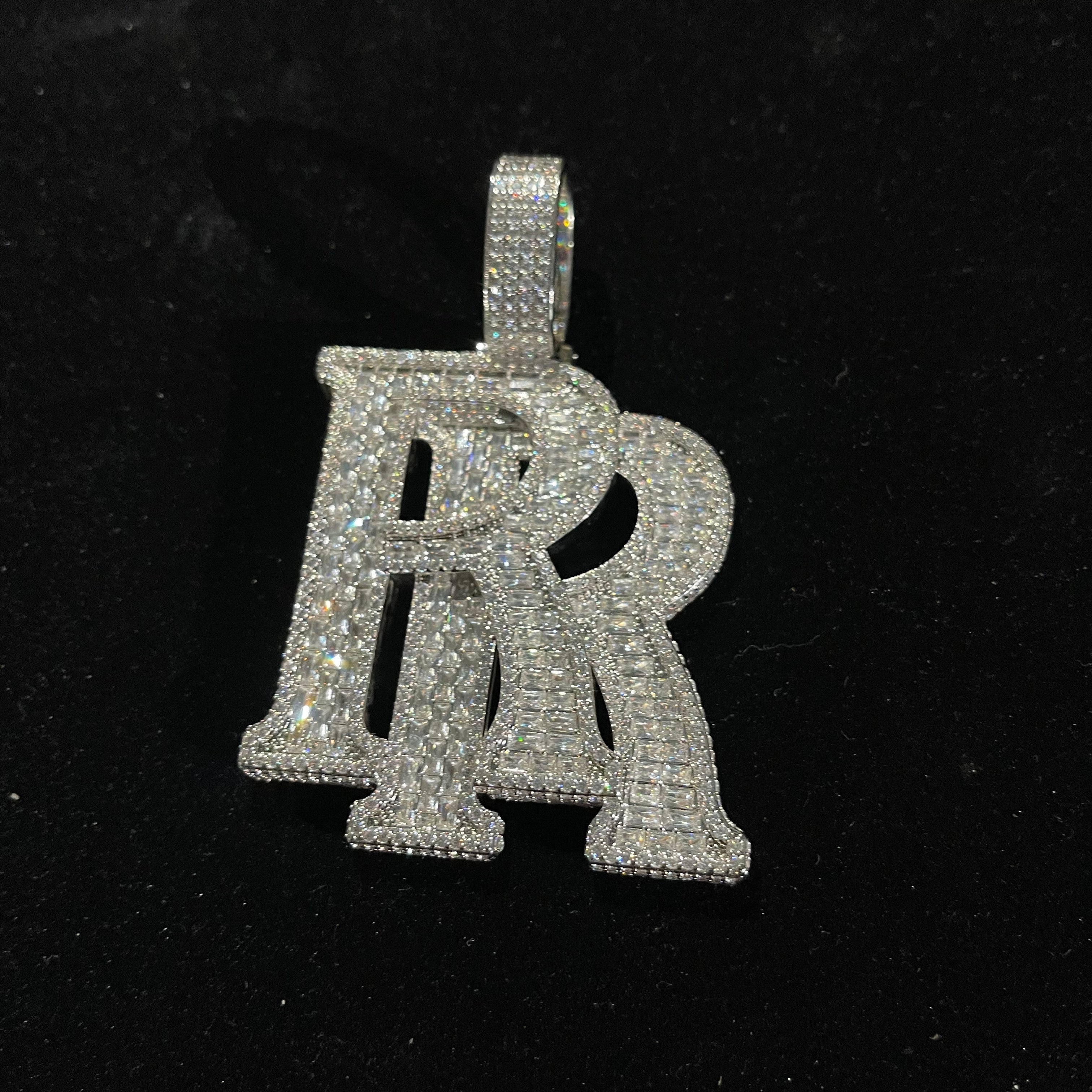 Street Style | Baguette Cut "RR" Zircon Penadnt