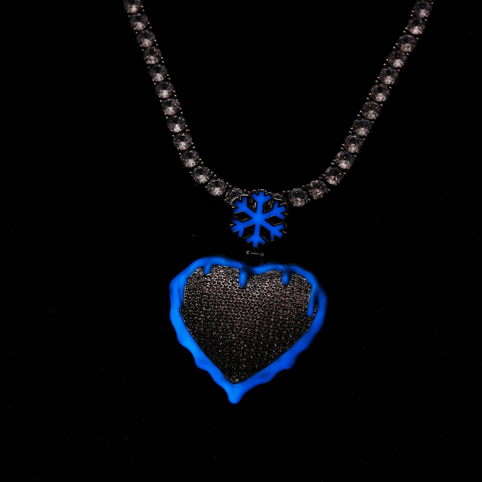 Glow in Dark Frozen Heart Moissanite Pendant