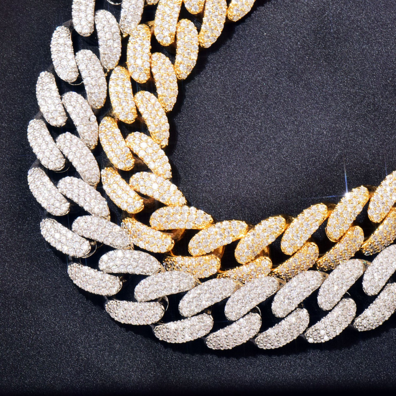 18mm Moissanite Hip Hop Crescent Buckle Cuban Chain
