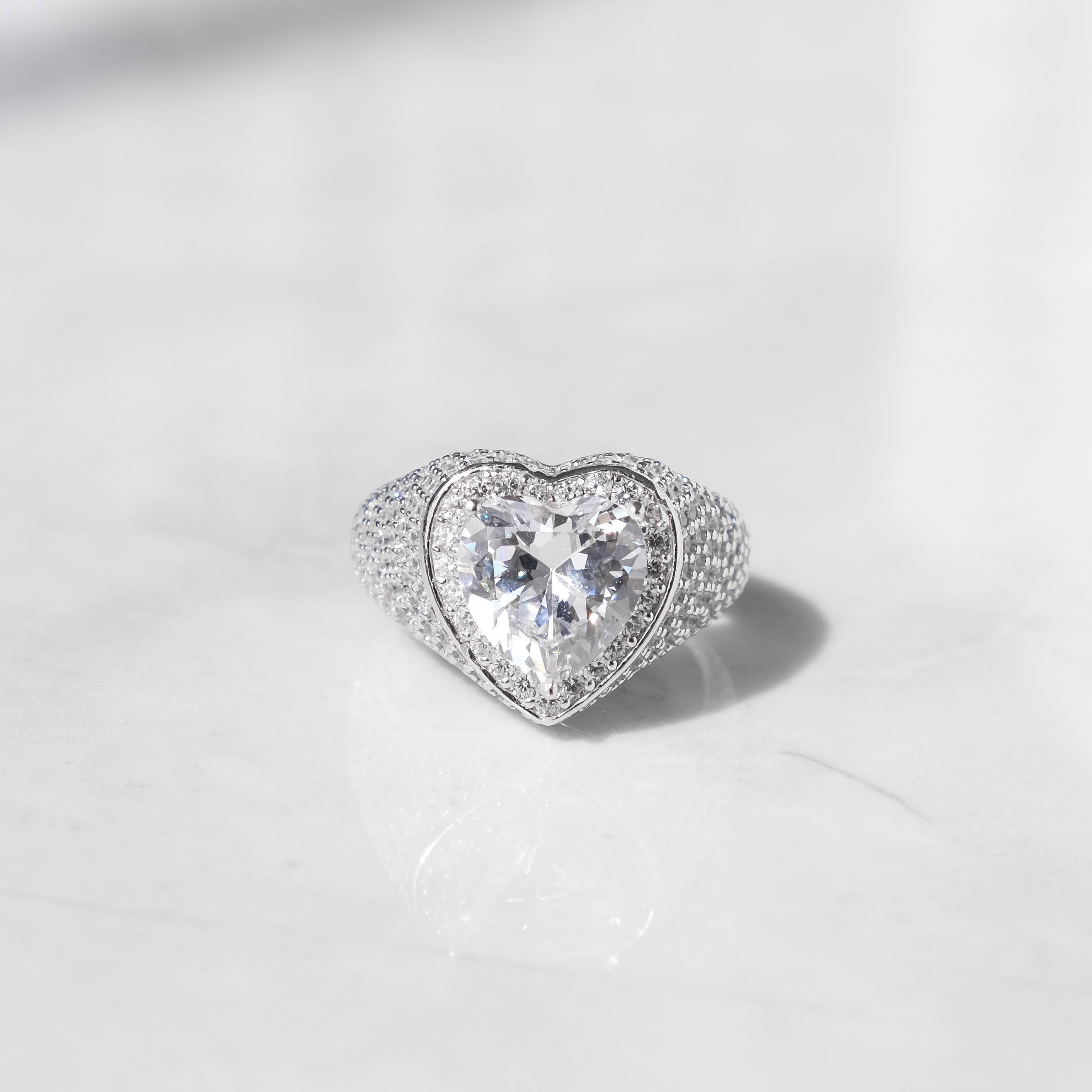 Street Style | "Clustered Heart" Ring