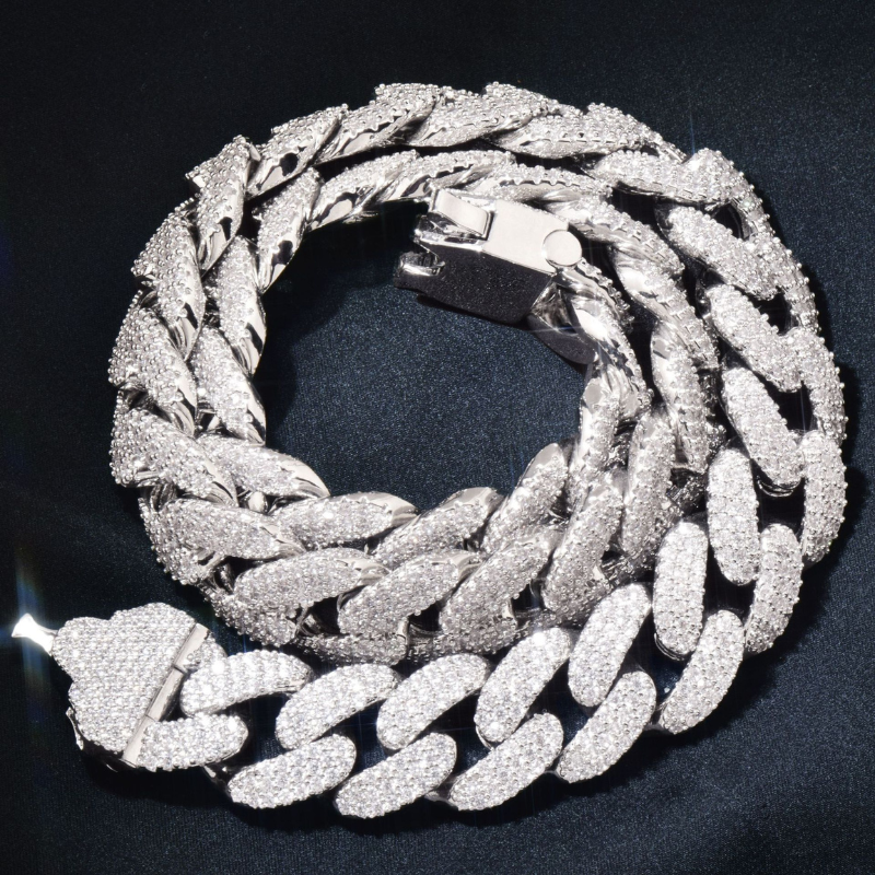 18mm Moissanite Hip Hop Crescent Buckle Cuban Chain