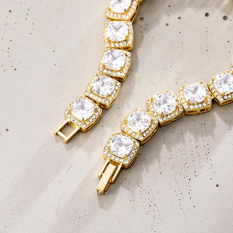 10mm Moissanite Clustered Tennis Bracelet in Gold