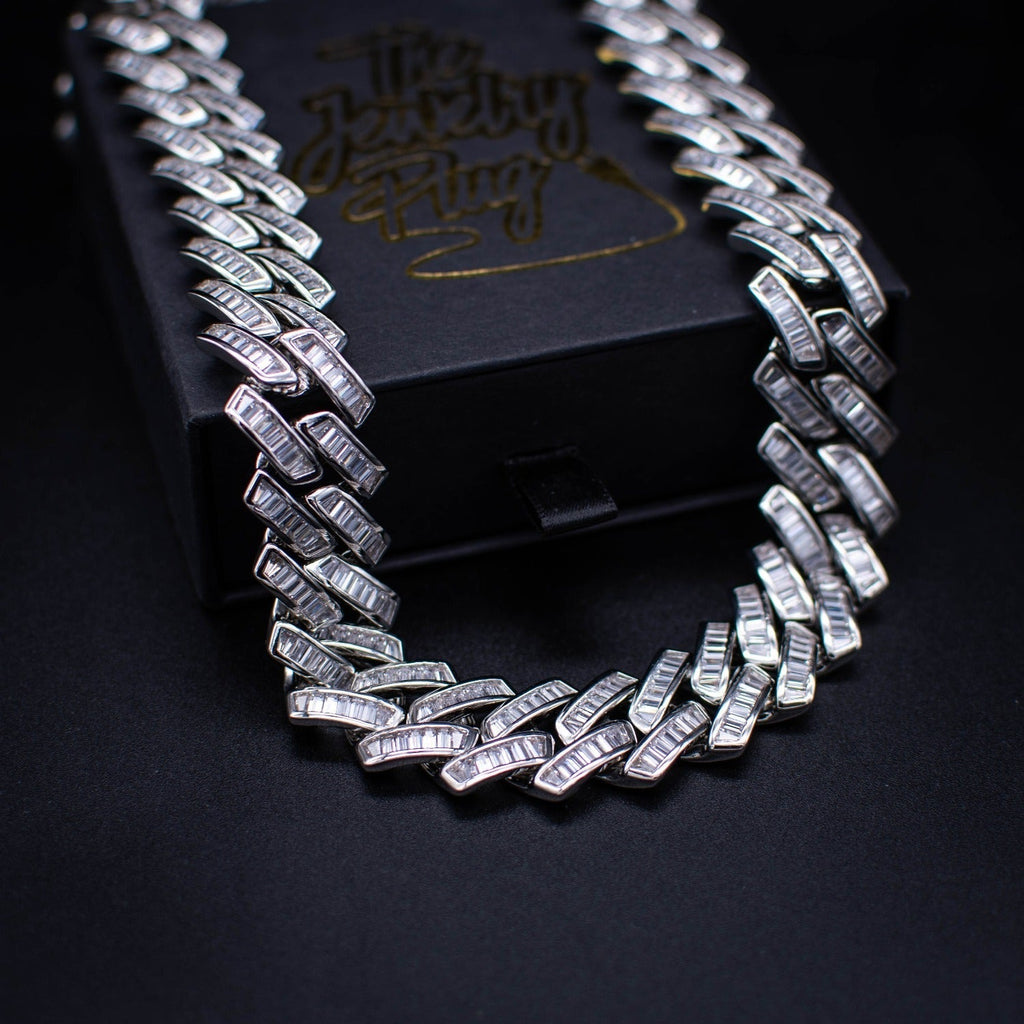 18mm Baguette Cuban Link Chain in White Gold