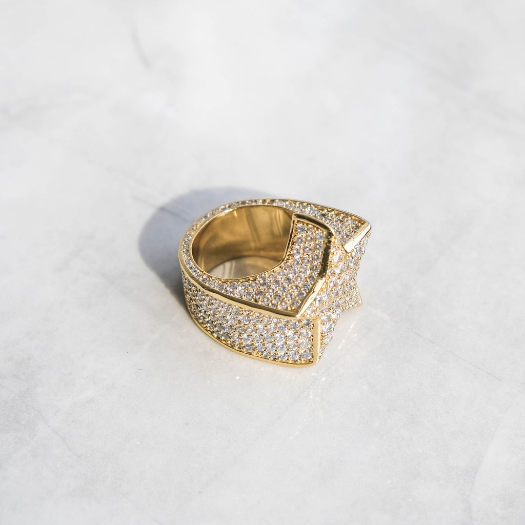 Moissanite Star Ring 18k Gold