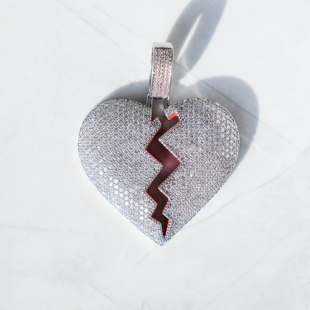 Broken Heart White Gold Moissanite Pendant