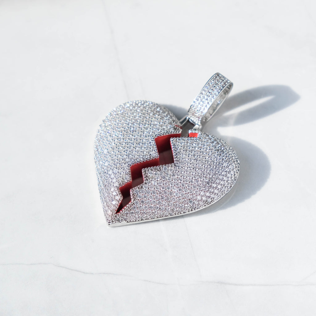 Broken Heart White Gold Moissanite Pendant
