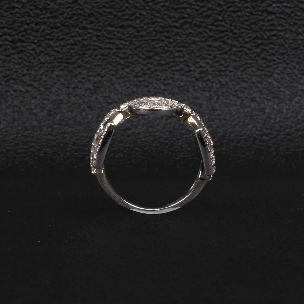 Street Style | Creative Cross Ring