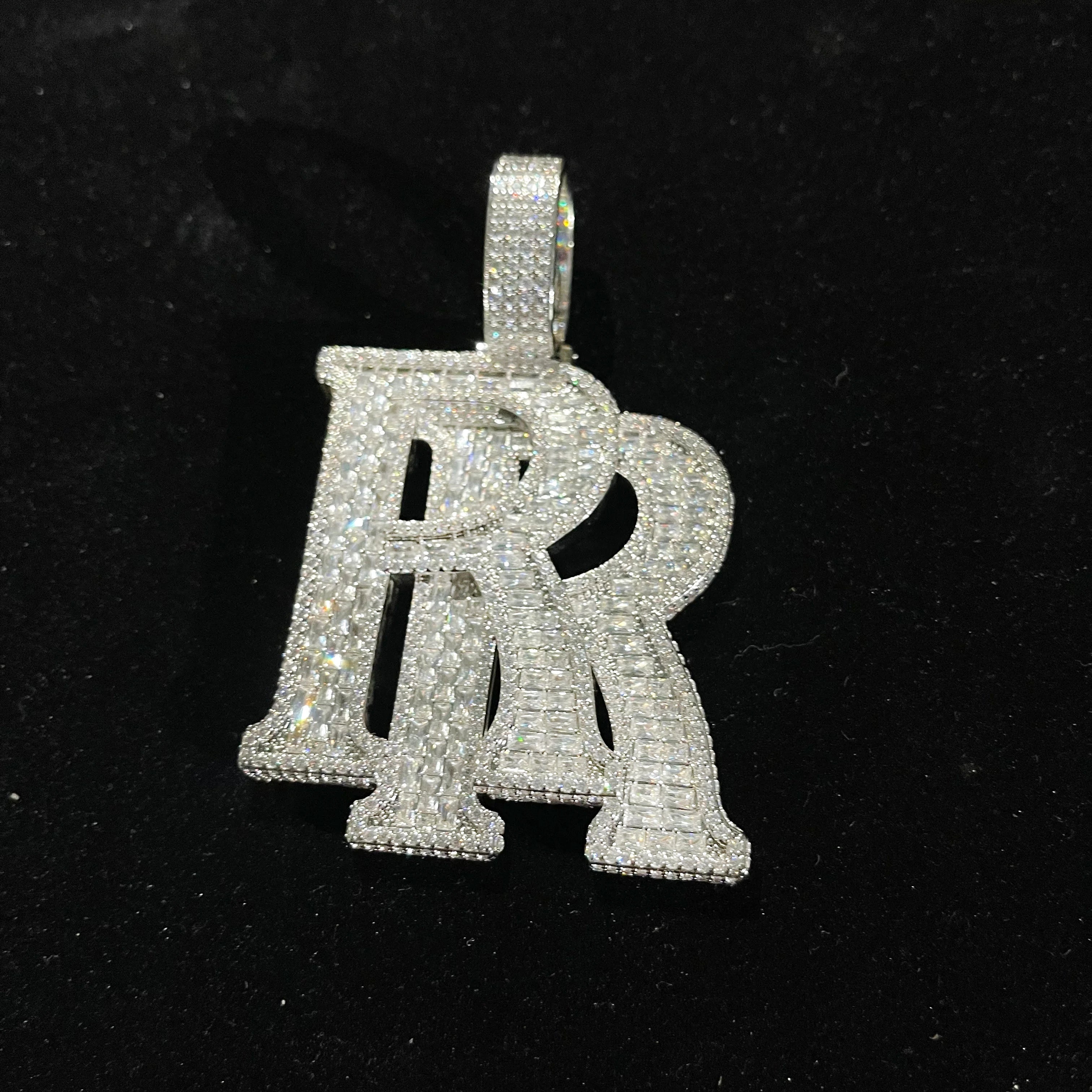 Street Style | Baguette Cut "RR" Zircon Penadnt