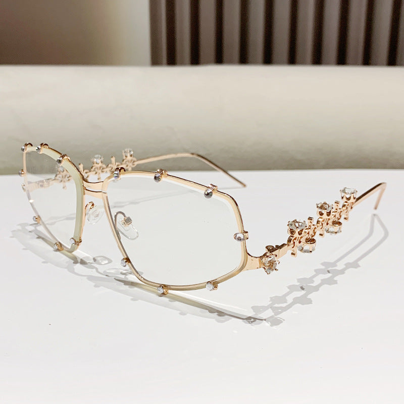 Diamond-studded Luxury Sunglasses