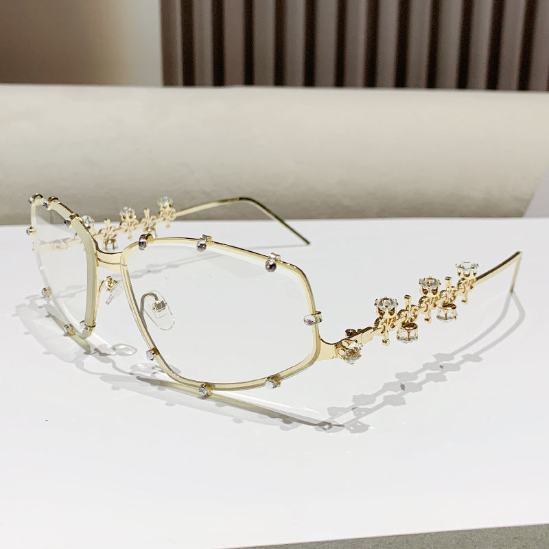 Diamond-studded Luxury Sunglasses