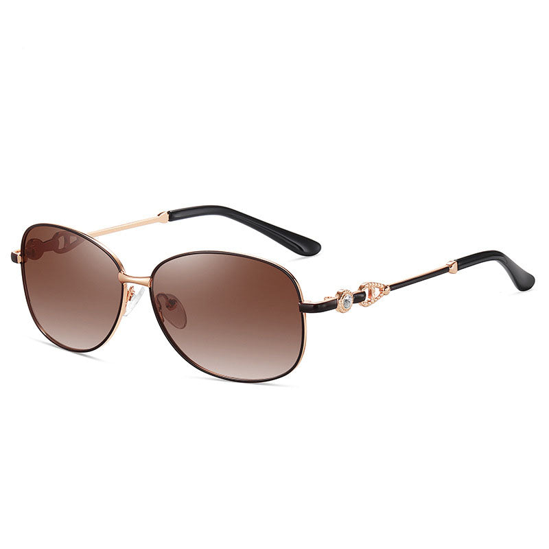 Classic Edging Diamond Design Sunglasses