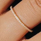 Thin Essential Ring 18k Gold