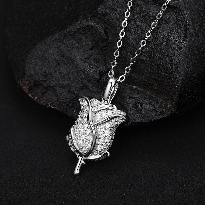 S925 Moissanite Rose Pendant Necklace