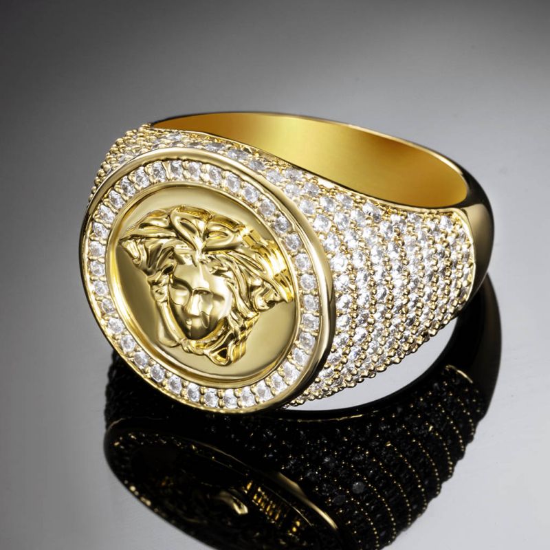 Street Style | "Medusa" Ring