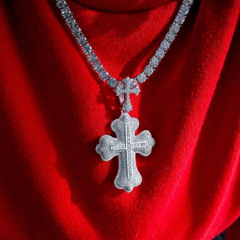 Street Style | JIKU Clustered Princess Cut Cross Pendant