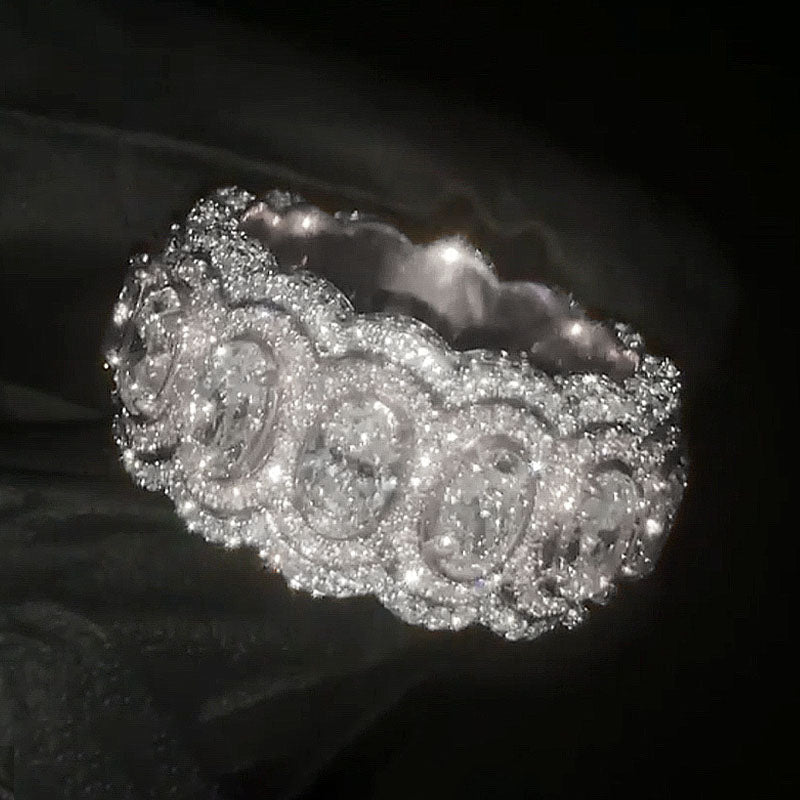 【Valentine's Day Special 49% Offer】Moissanite Patterned Edge Design Oval Goose Egg Diamond Ring